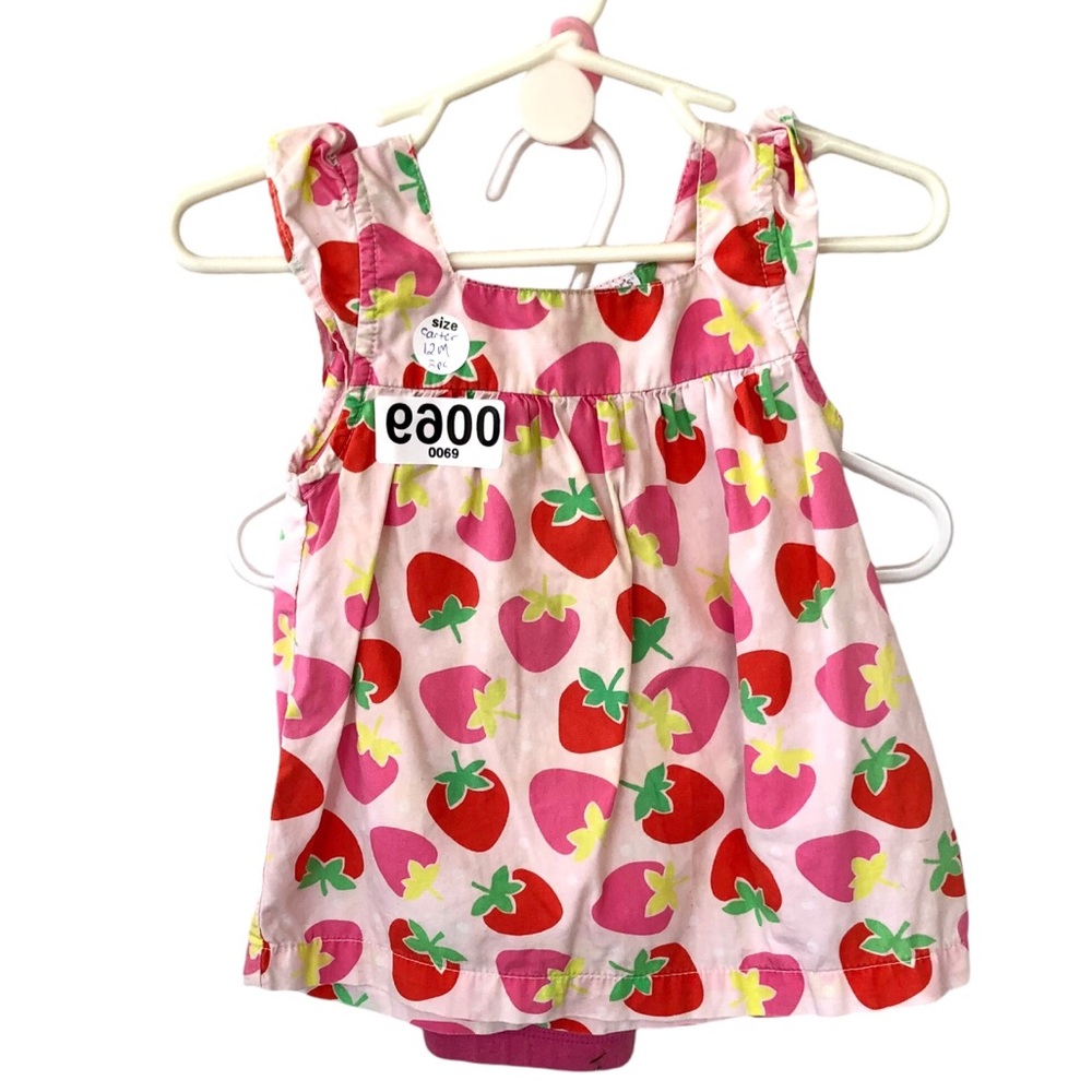 (69)  Carter's Strawberry Girls 2-pc Outfit, 12M